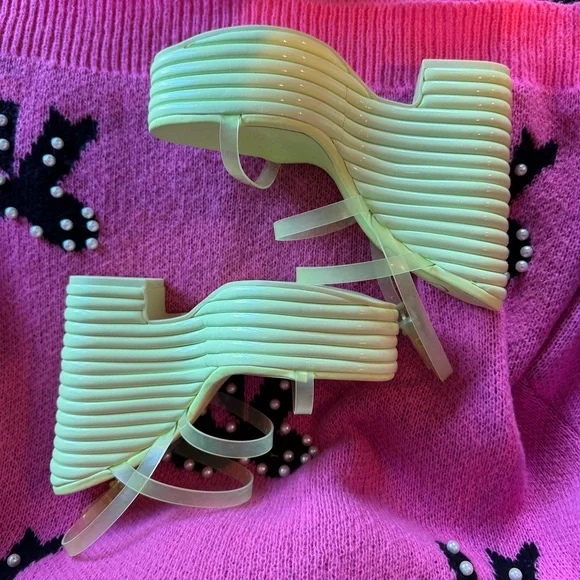 Jessica Simpson Neon Green Platform Sandals green Straps Size 7 NWOT - Picture 10 of 11